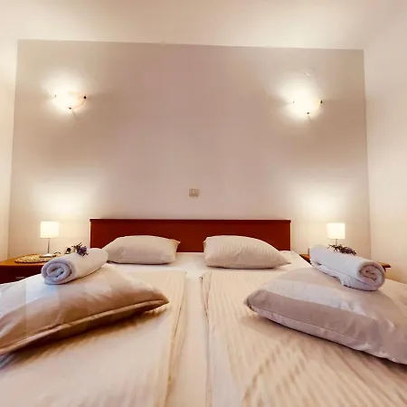 Stina Apartment Seget Vranjica